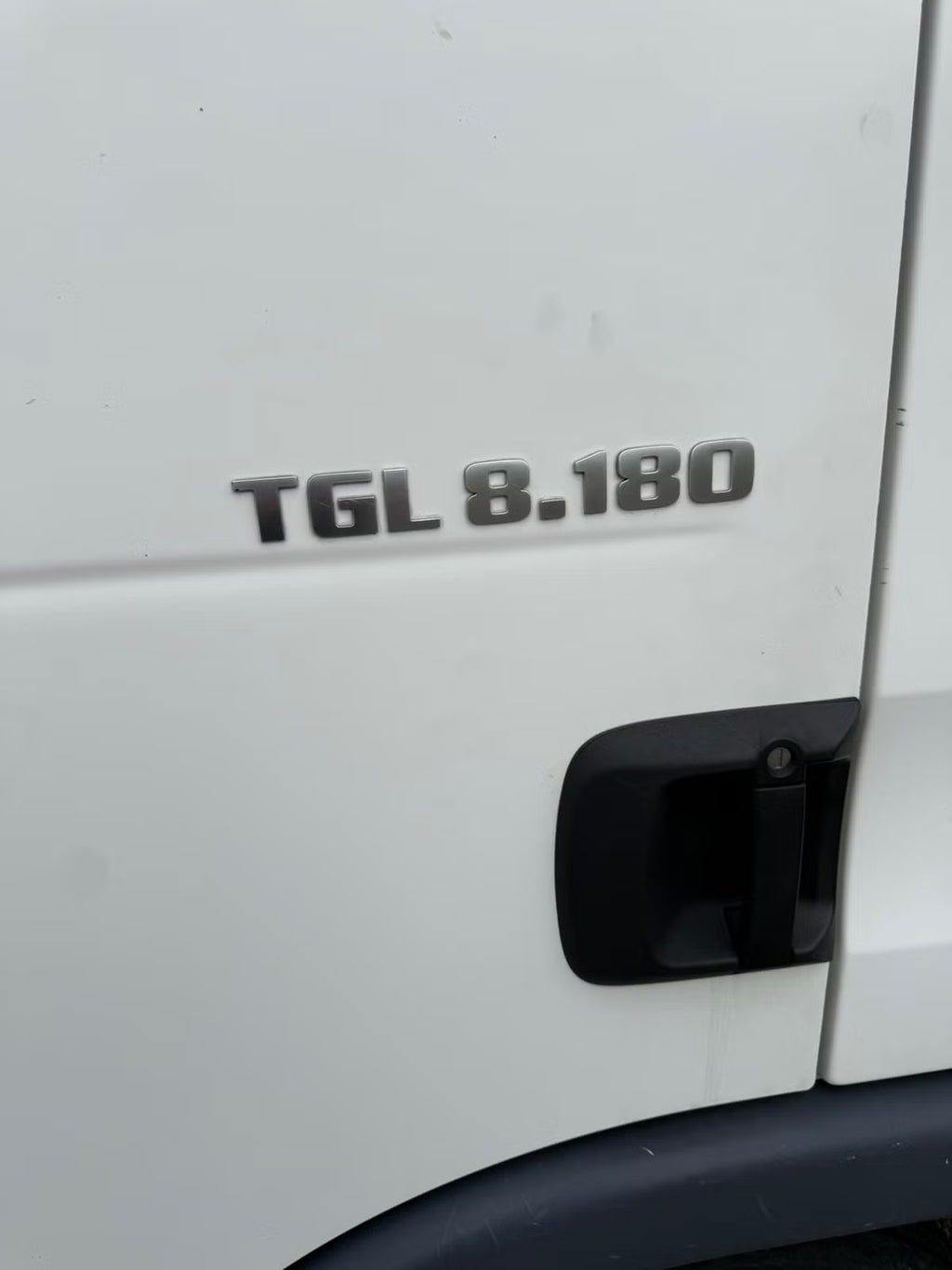 Camion MAN TGL 8