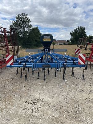 Cultivateur à dents Carré PENTERRA - 3,5 m