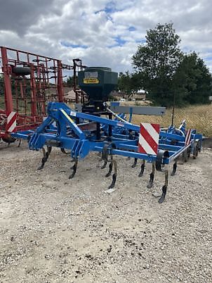 Cultivateur à dents Carré PENTERRA - 3,5 m