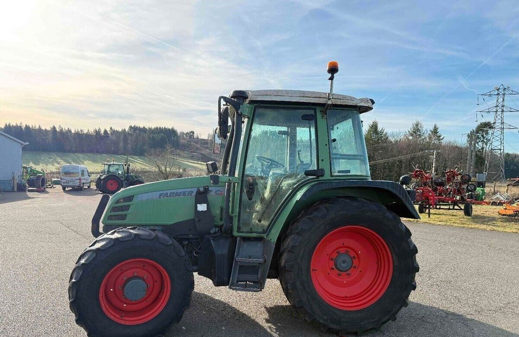 Tracteur Fendt 307 CI – 2005 – 8 200 heures
