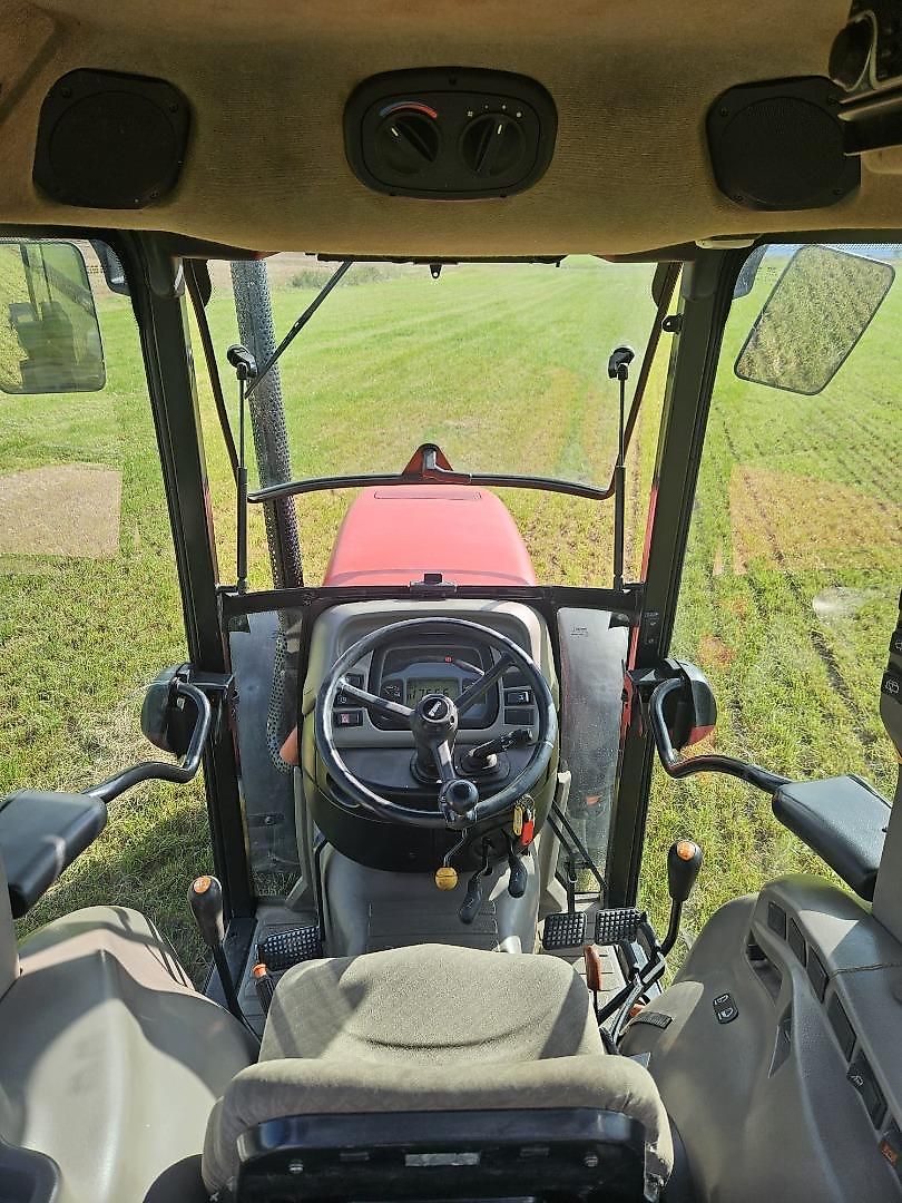 Tracteur Case IH JX 1070 V