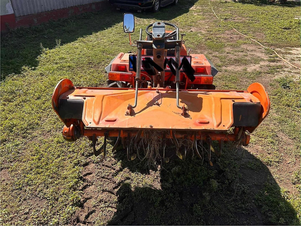 Tracteur Kubota XB-1