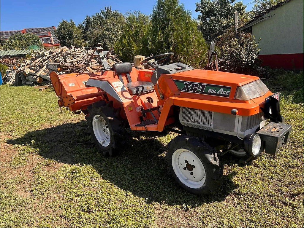 Tracteur Kubota XB-1