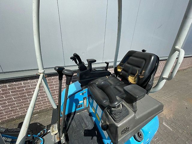 Mini Pelle Messersi M-16U 1,6T 2014