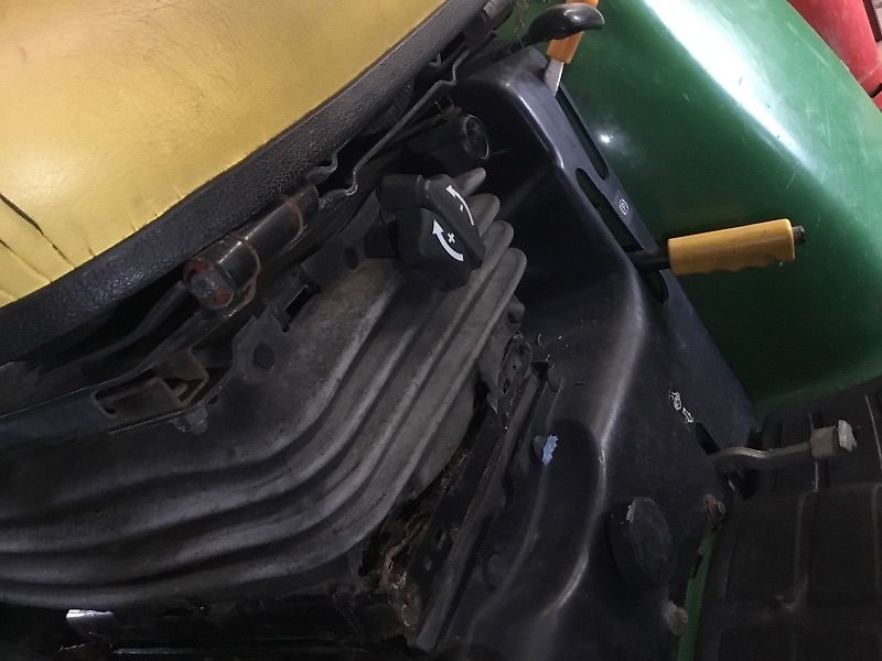 Tracteur John Deere 3320