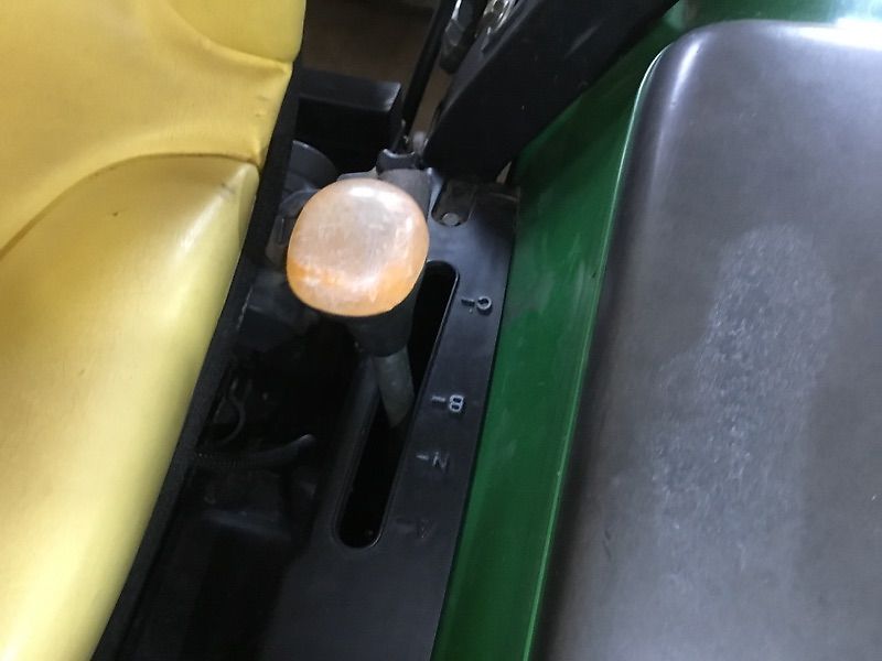 Tracteur John Deere 3320