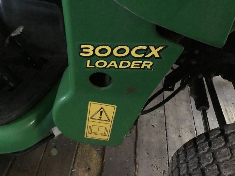 Tracteur John Deere 3320
