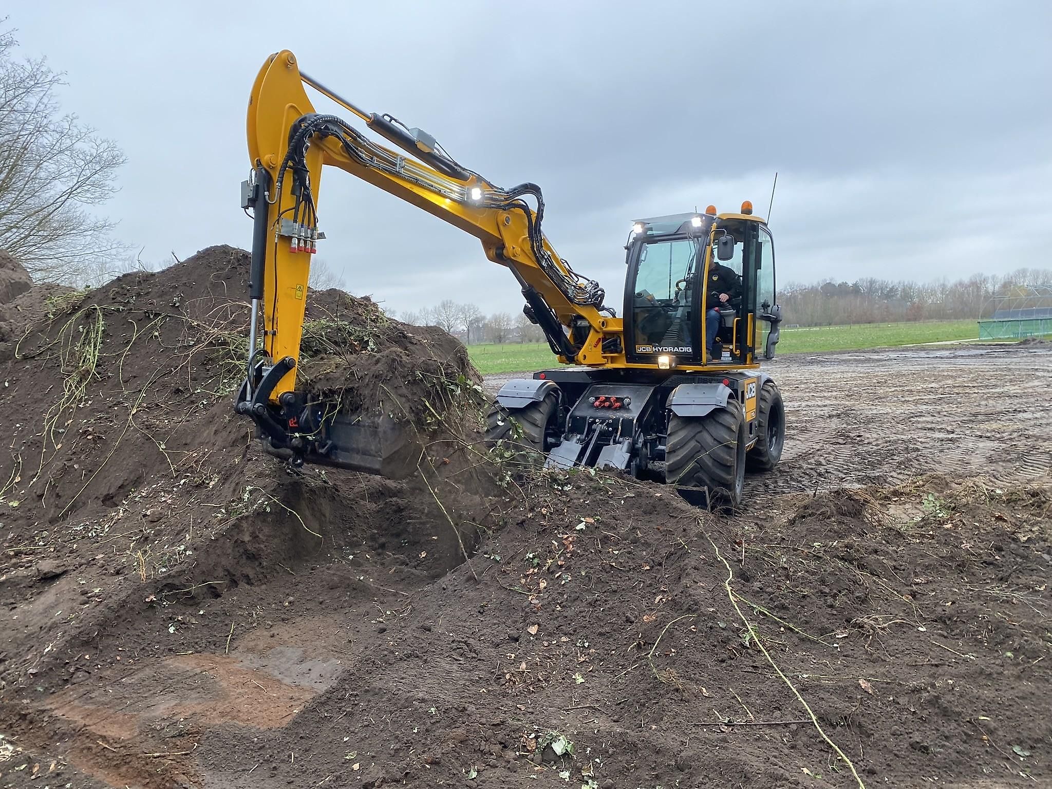 Pelle JCB Hydradig 110W