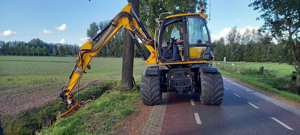 Pelle JCB Hydradig 110W