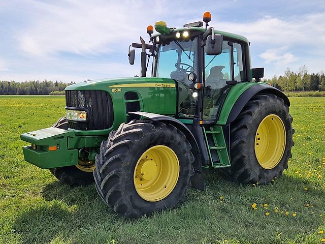 Tracteur John Deere 6530 AutoPowr