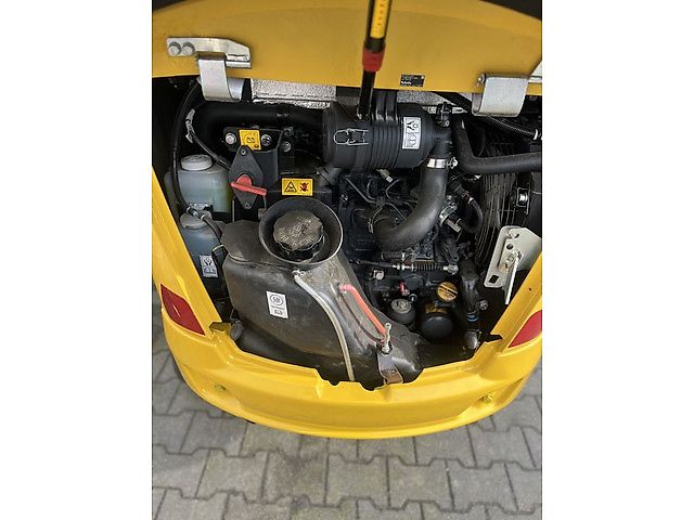 Mini Pelle Komatsu PC17R-5 1,7T 2022