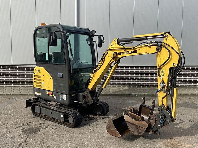 Mini Pelle New Holland E19C