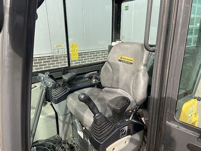 Mini Pelle New Holland E19C