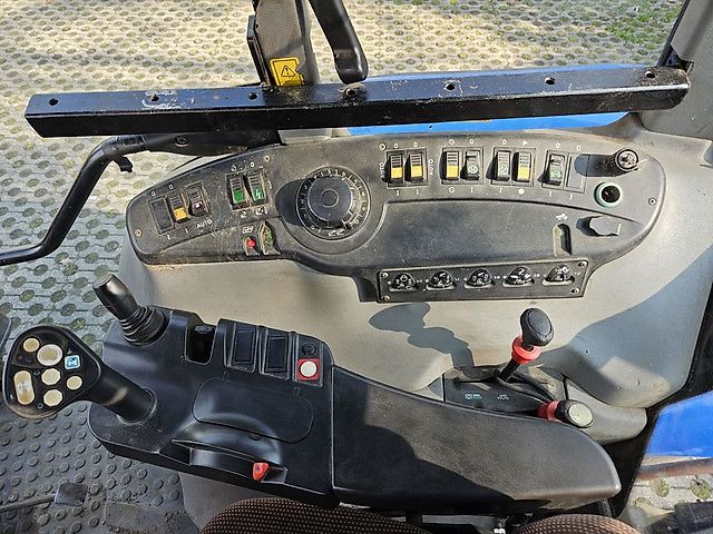 Tracteur New Holland TVT 155