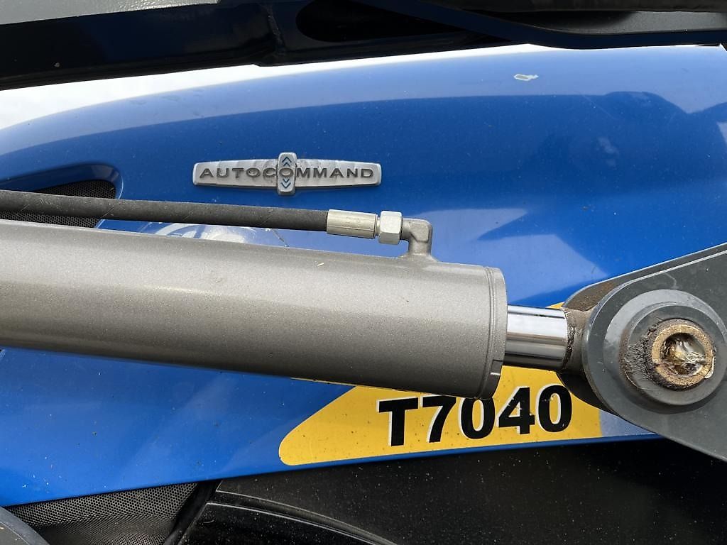 Tracteur New Holland T7040