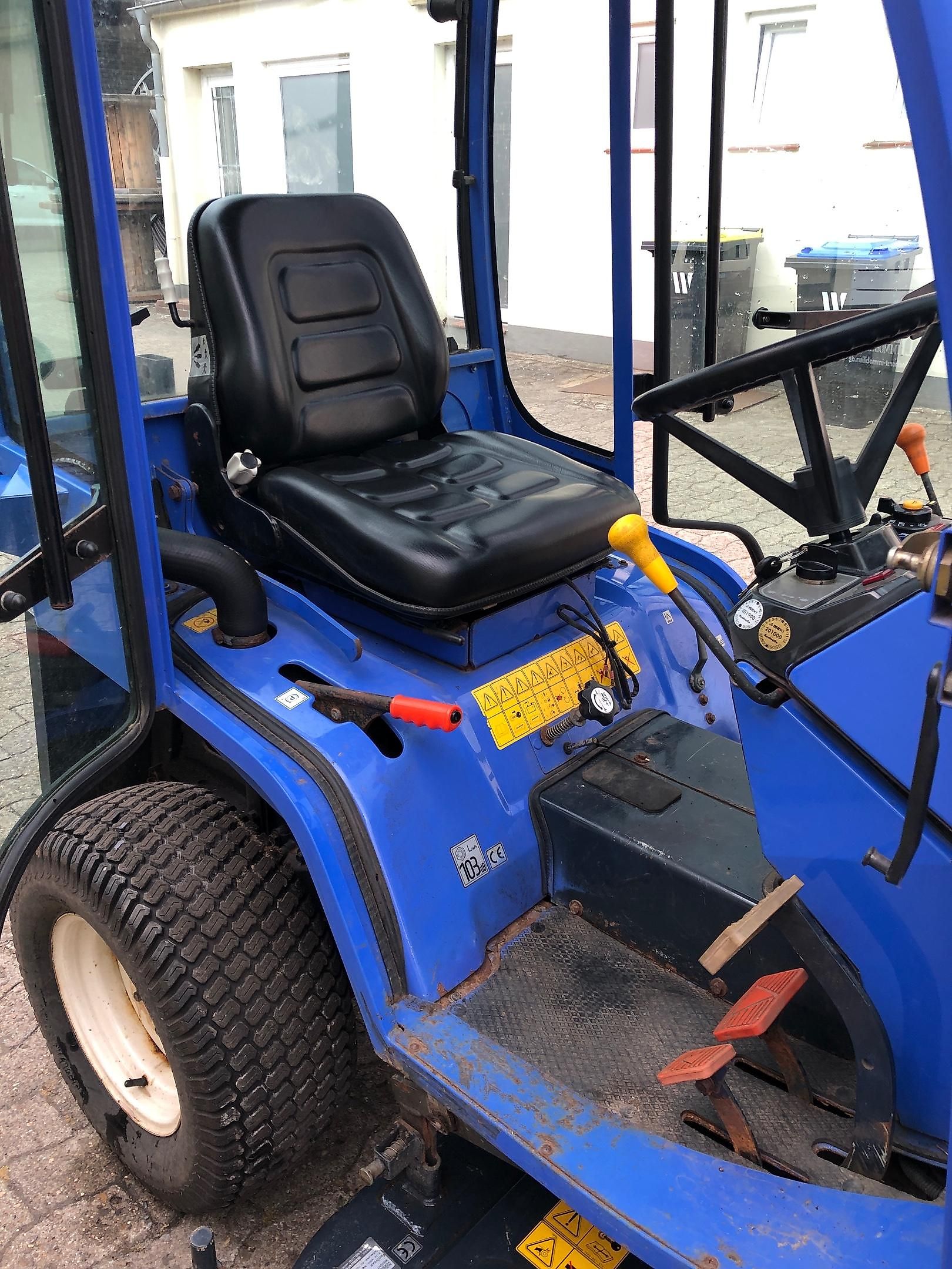 Tracteur Iseki SXG 19 + Tondeuse/Broyeur ventral