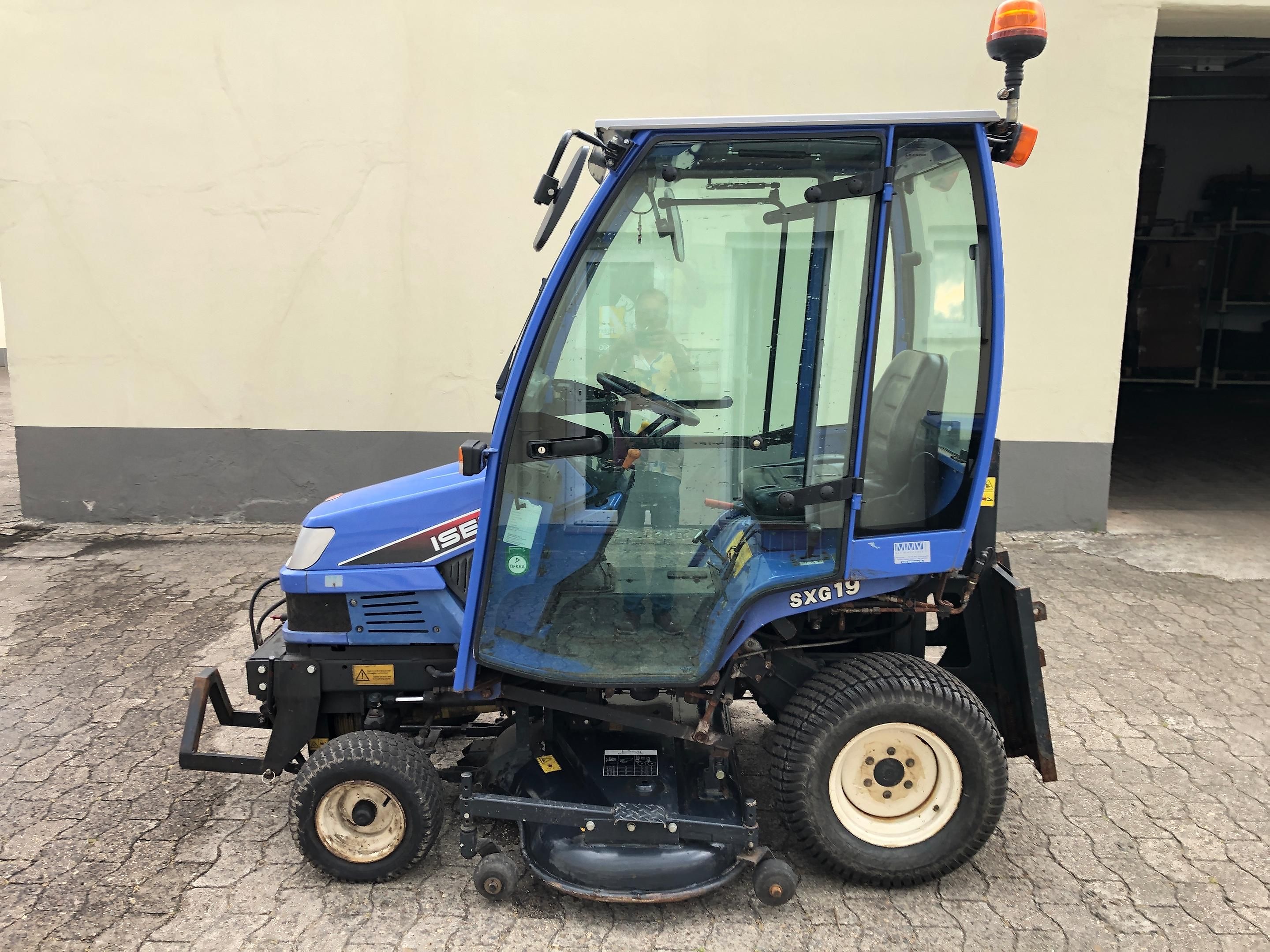 Tracteur Iseki SXG 19 + Tondeuse/Broyeur ventral