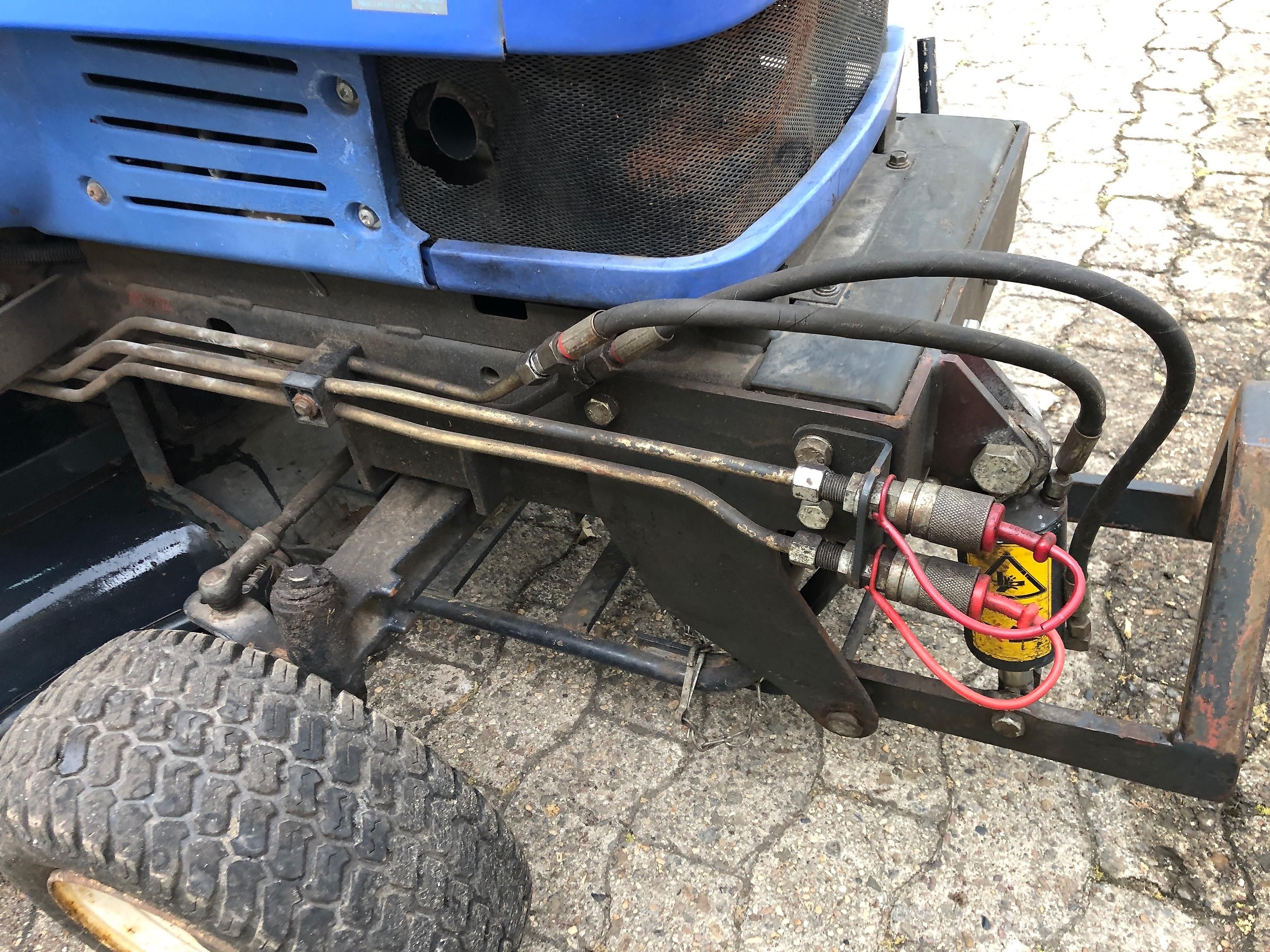 Tracteur Iseki SXG 19 + Tondeuse/Broyeur ventral