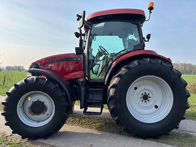 Tracteur Case IH MXU 100