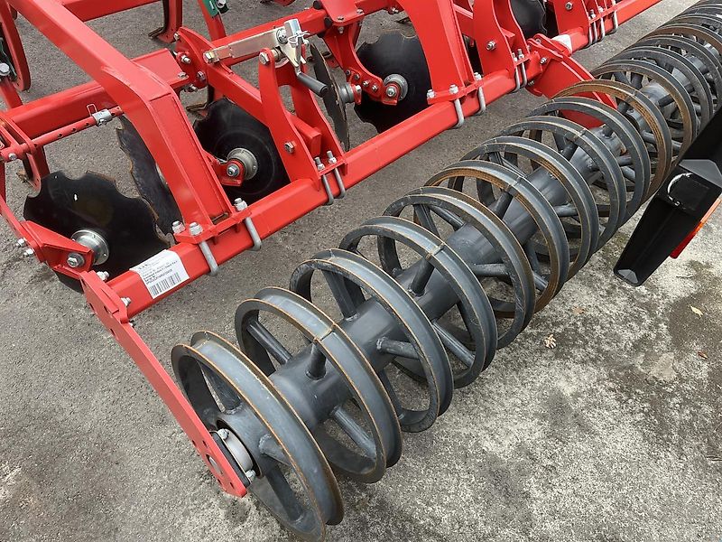 Cultivateur de dents Kverneland Enduro 4000F-Triflex - 4 m