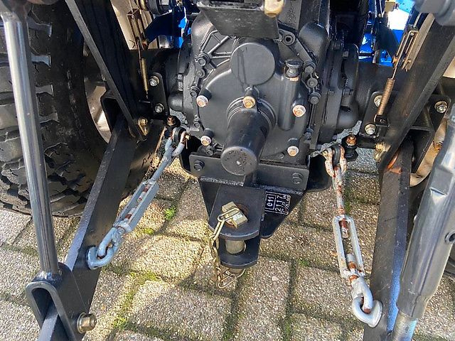 Tracteur New Holland TZ 24 D