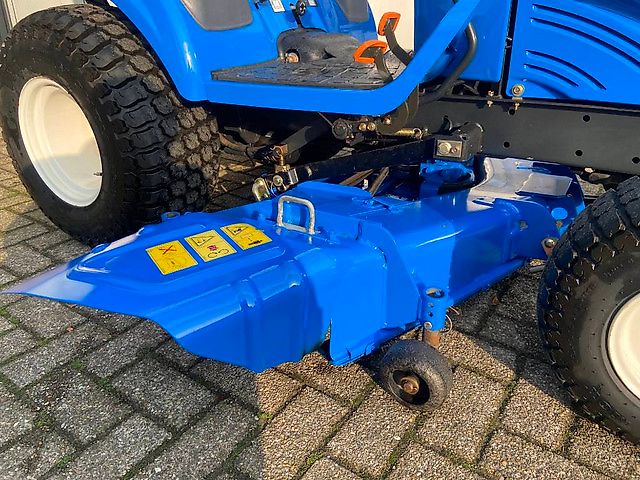 Tracteur New Holland TZ 24 D