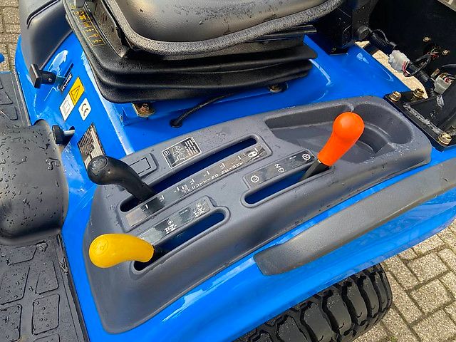 Tracteur New Holland TZ 24 D