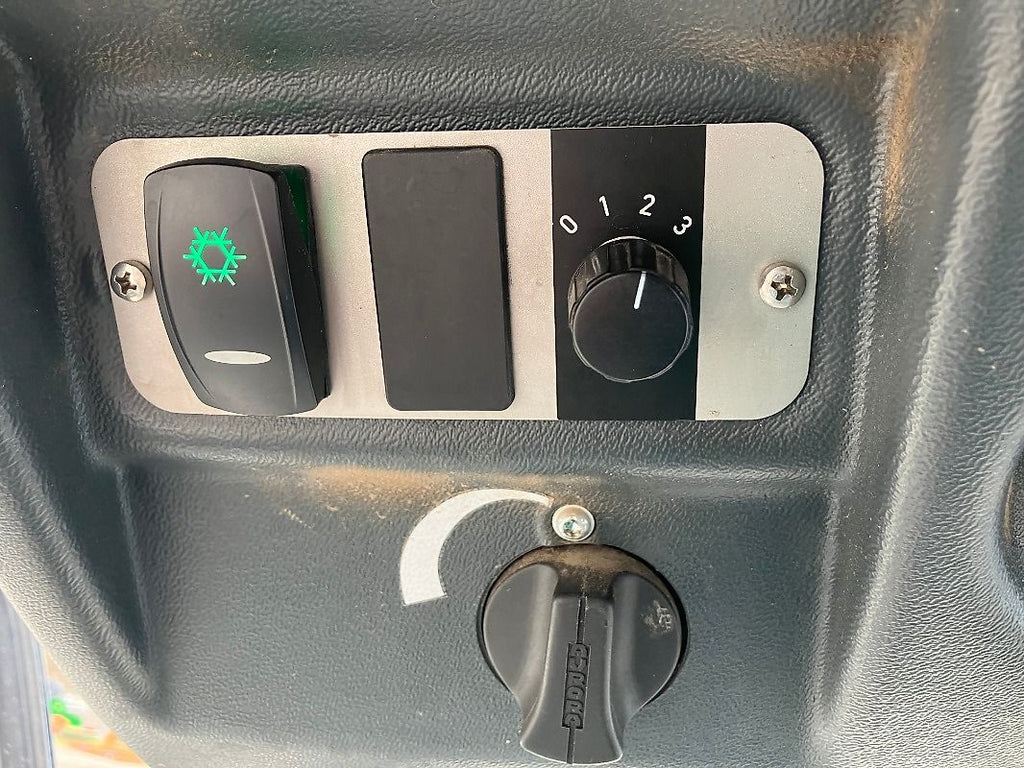 Balayeuse automotrice Hako Citymaster 1600