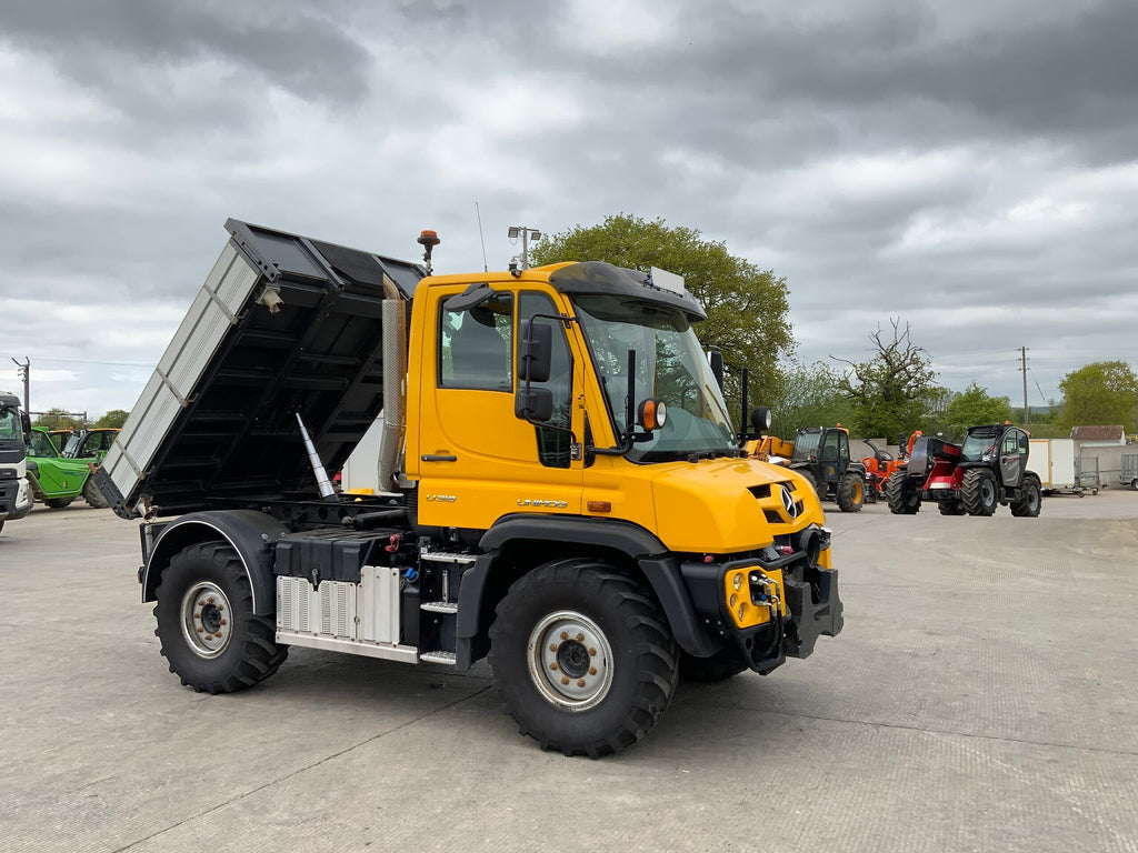 Unimog Mercedes-Benz U318