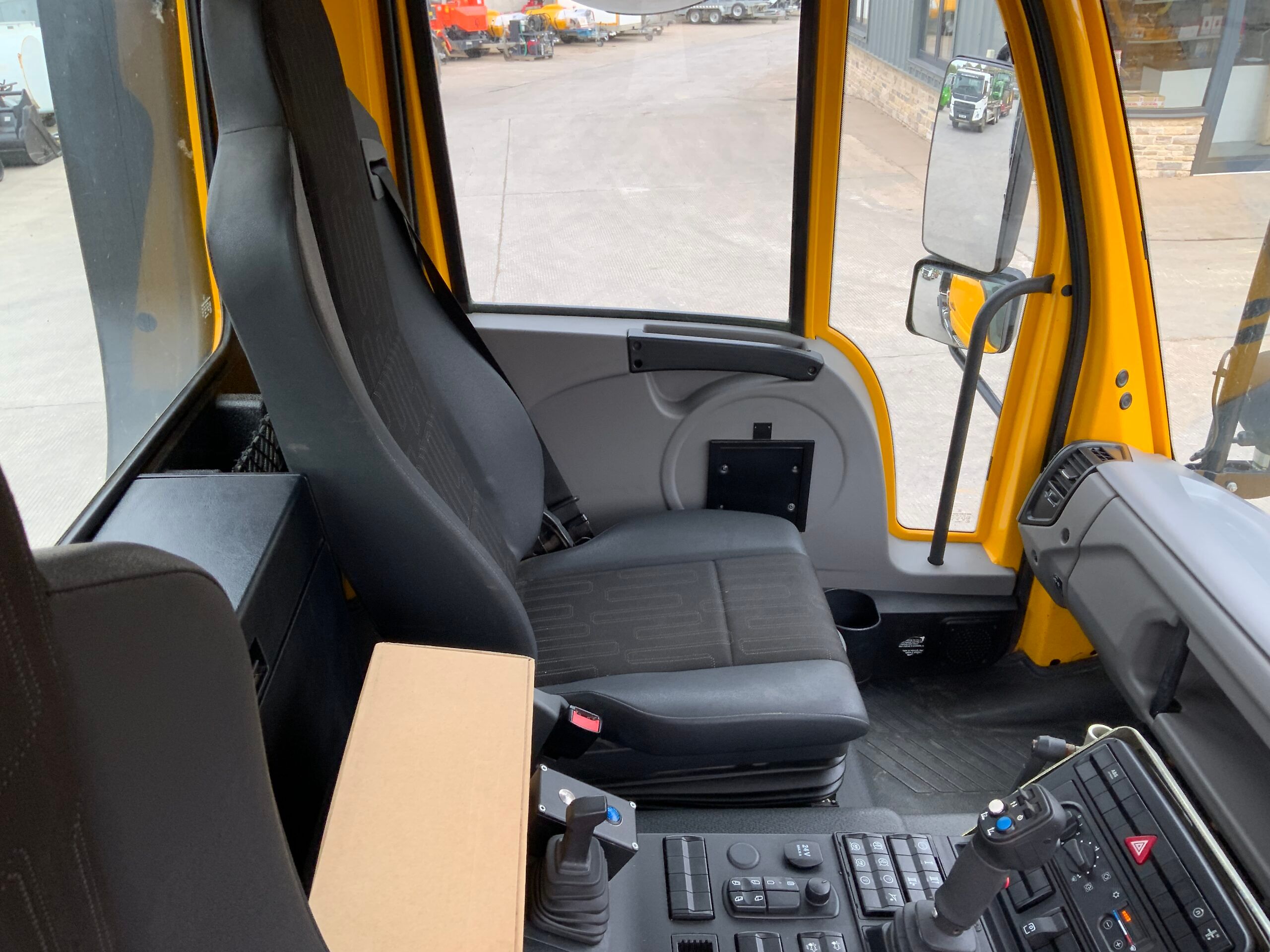 Unimog Mercedes-Benz U318