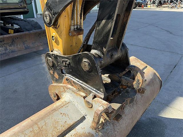 Pelle Sany SY75C