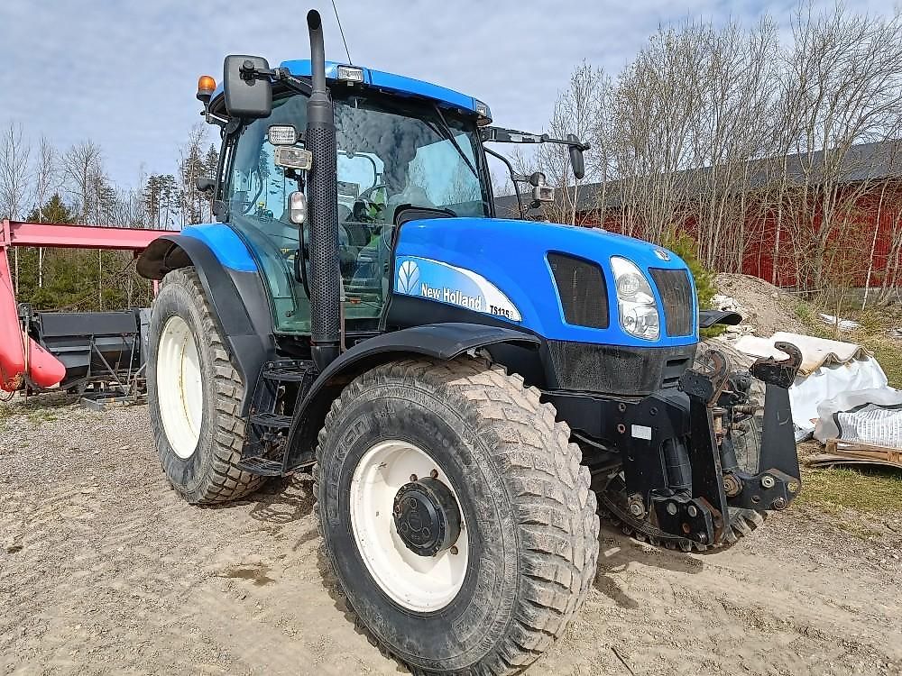 Tracteur New Holland TS135A Plus