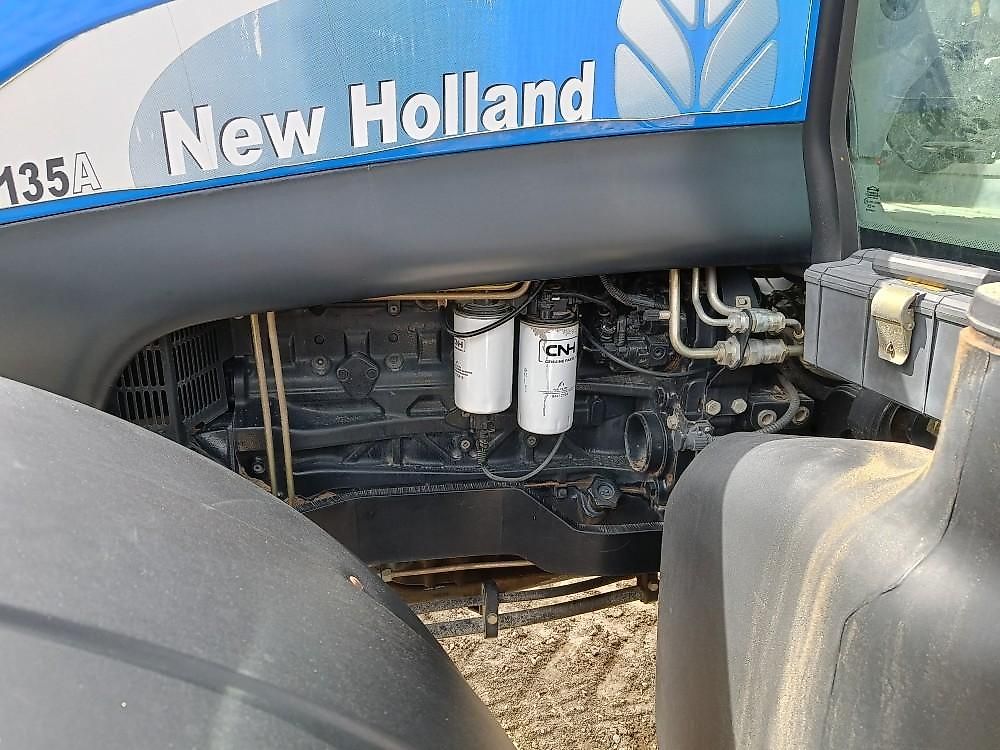 Tracteur New Holland TS135A Plus
