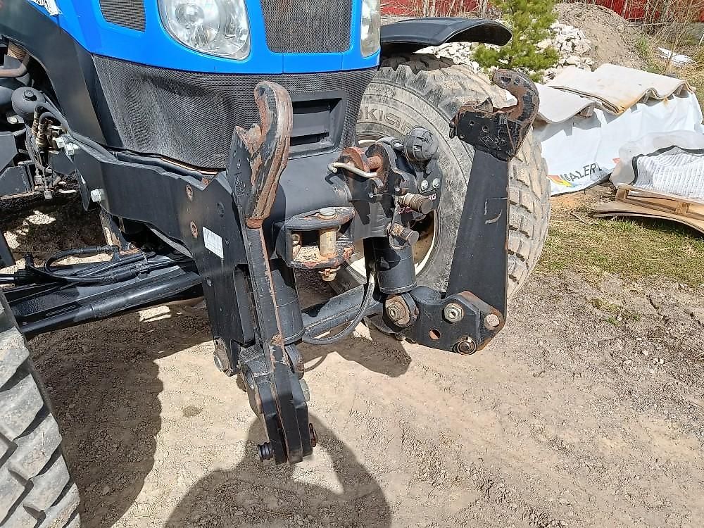 Tracteur New Holland TS135A Plus