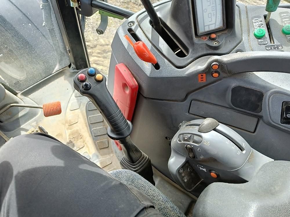 Tracteur New Holland TS135A Plus