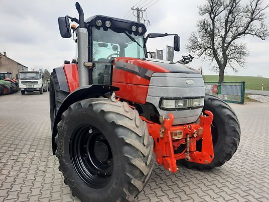 Tracteur McCormick XTX 185