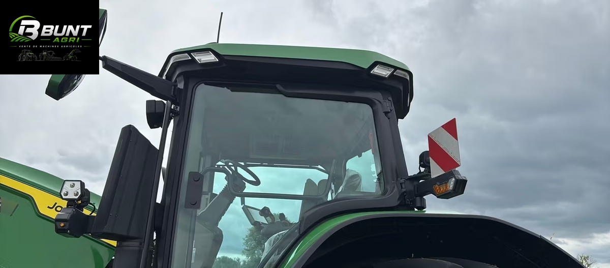Trattore John Deere 7R 330 2023