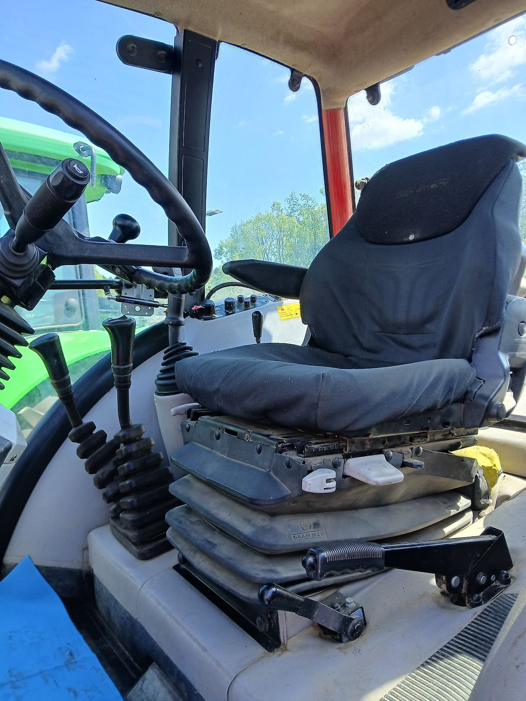 Tracteur Lindner Geotrac 103 A