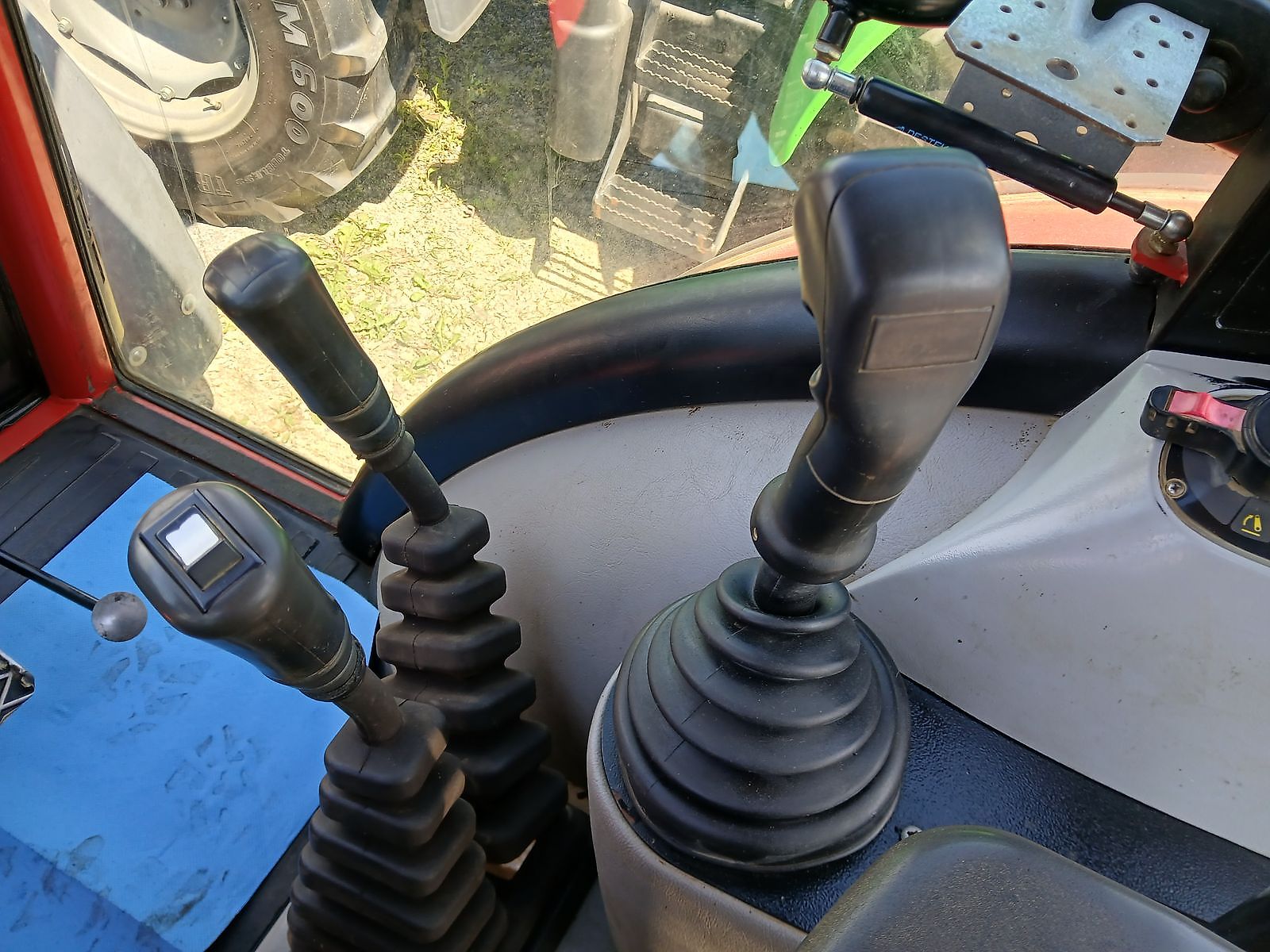 Tracteur Lindner Geotrac 103 A