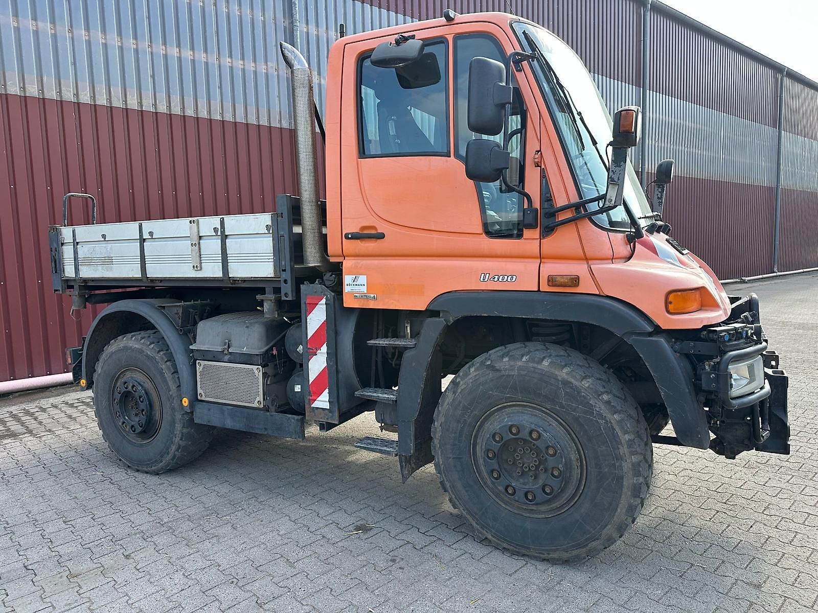 Unimog Mercedes-Benz U400
