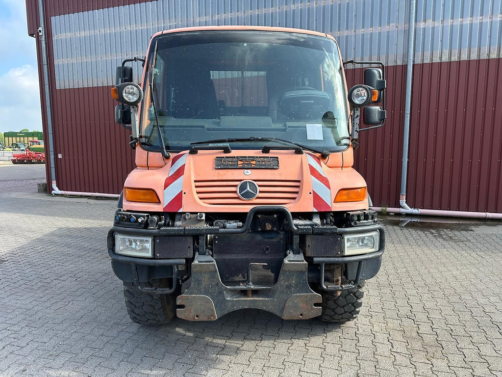 Unimog Mercedes-Benz U400