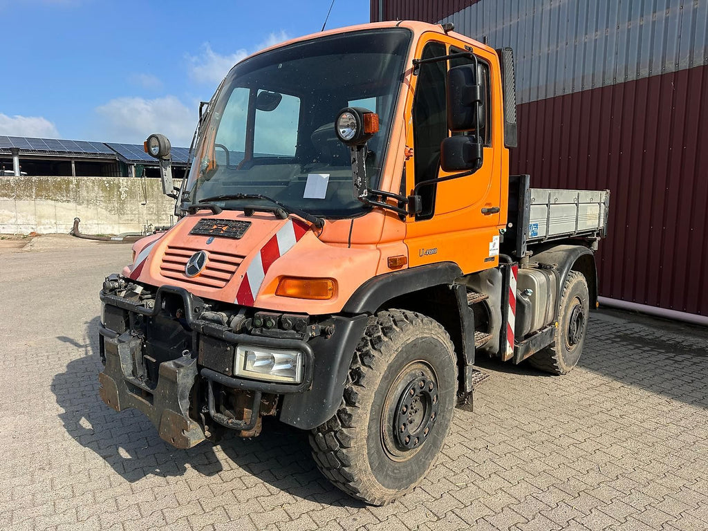 Unimog Mercedes-Benz U400
