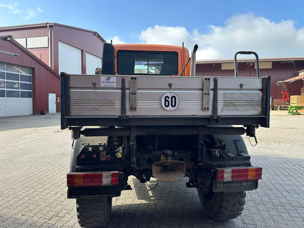Unimog Mercedes-Benz U400