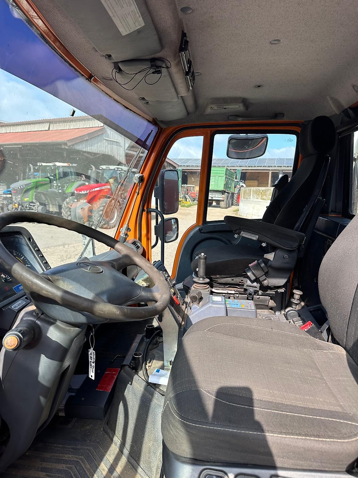 Unimog Mercedes-Benz U400