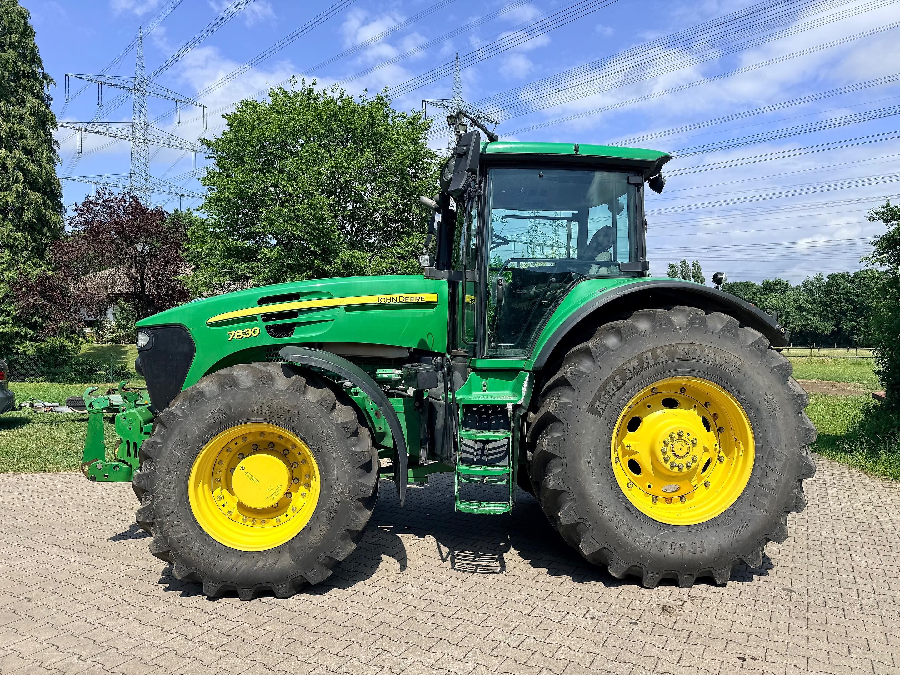 Tracteur John Deere 7830 AutoPowr