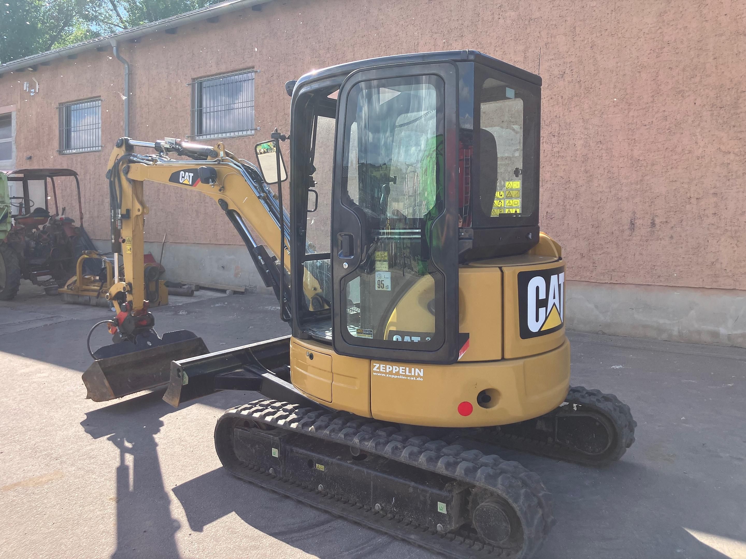 Mini Pelle Cat 303.5E CR 3,5T 2018