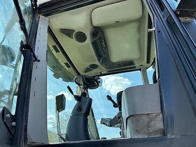 Tracteur Claas Xerion 3300 Trac