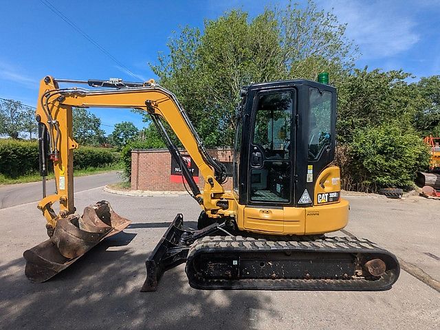 Mini Pelle Cat 305E2