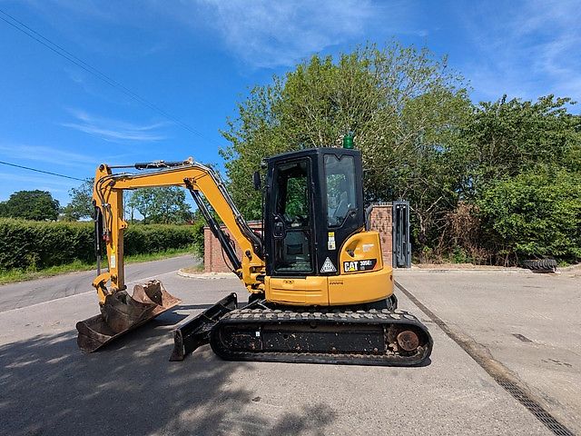 Mini Pelle Cat 305E2