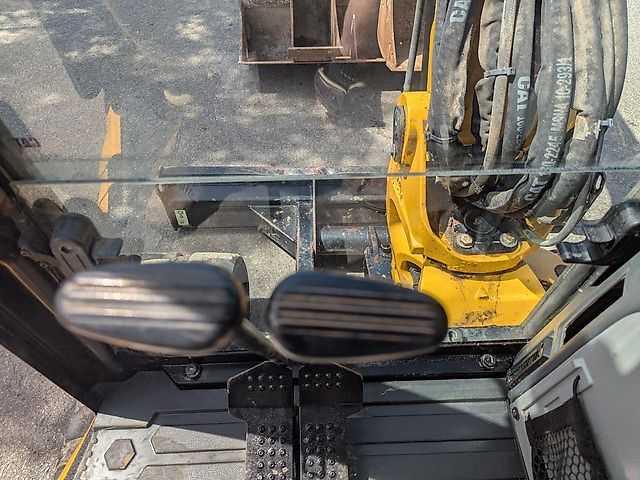 Mini Pelle Cat 305E2